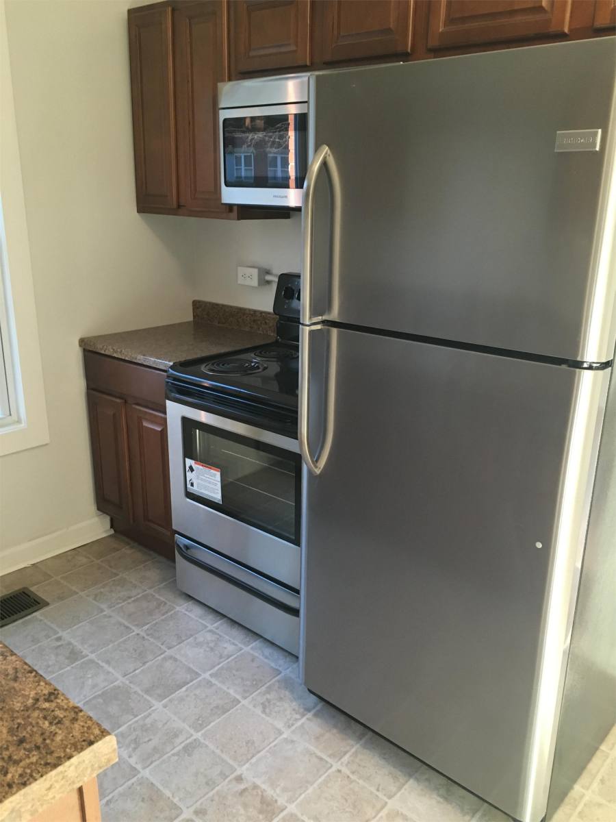 Apartment for rent at 518 9th Ave #R, Huntington, WV 25701