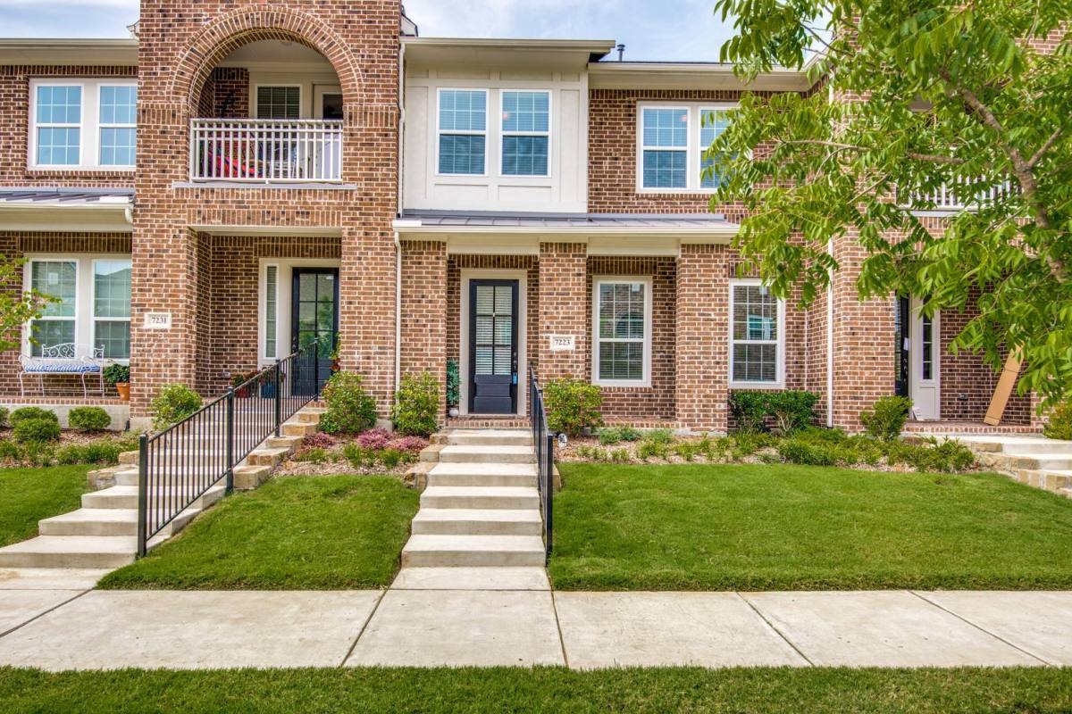 Townhouse for rent at 7223 Switchgrass Rd, Frisco, TX 75033