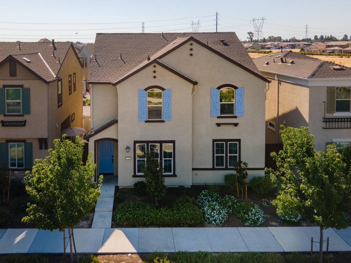 House for rent at Vineyard Creek, 7514 Clear Lake Alley, Sacramento, CA 95829