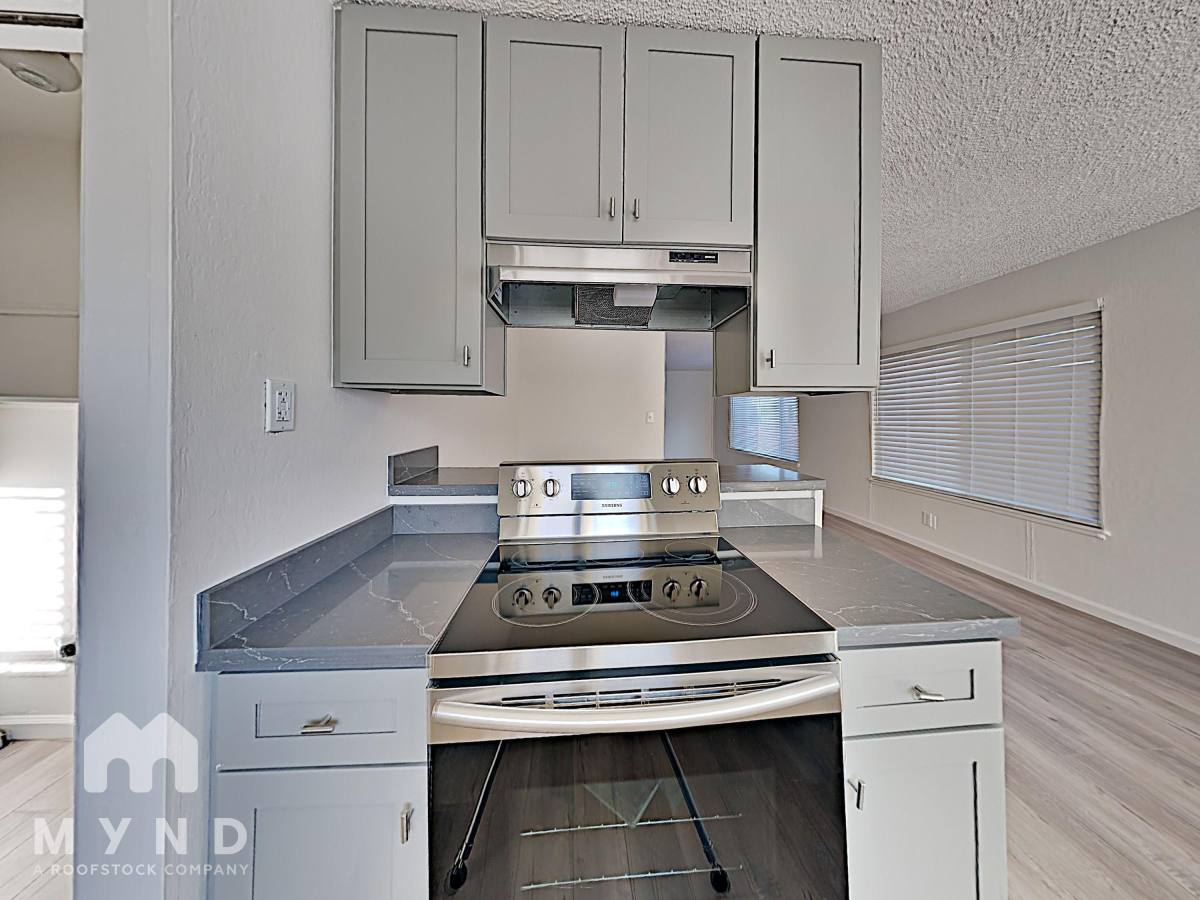 Apartment for rent at 3757 39th Ave #2, Oakland, CA 94619
