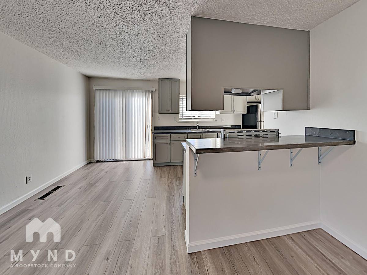 Apartment for rent at 3757 39th Ave #2, Oakland, CA 94619