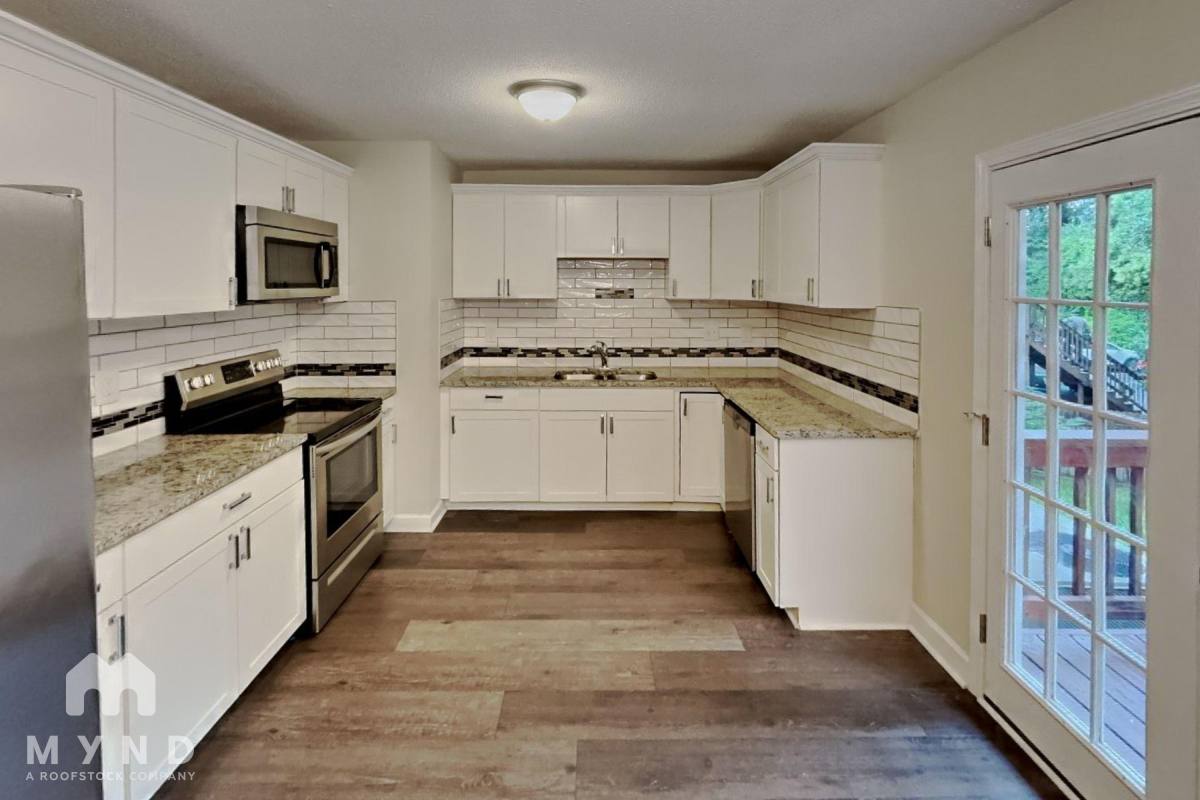 House for rent at 8539 Sharonbrook Dr, Charlotte, NC 28210