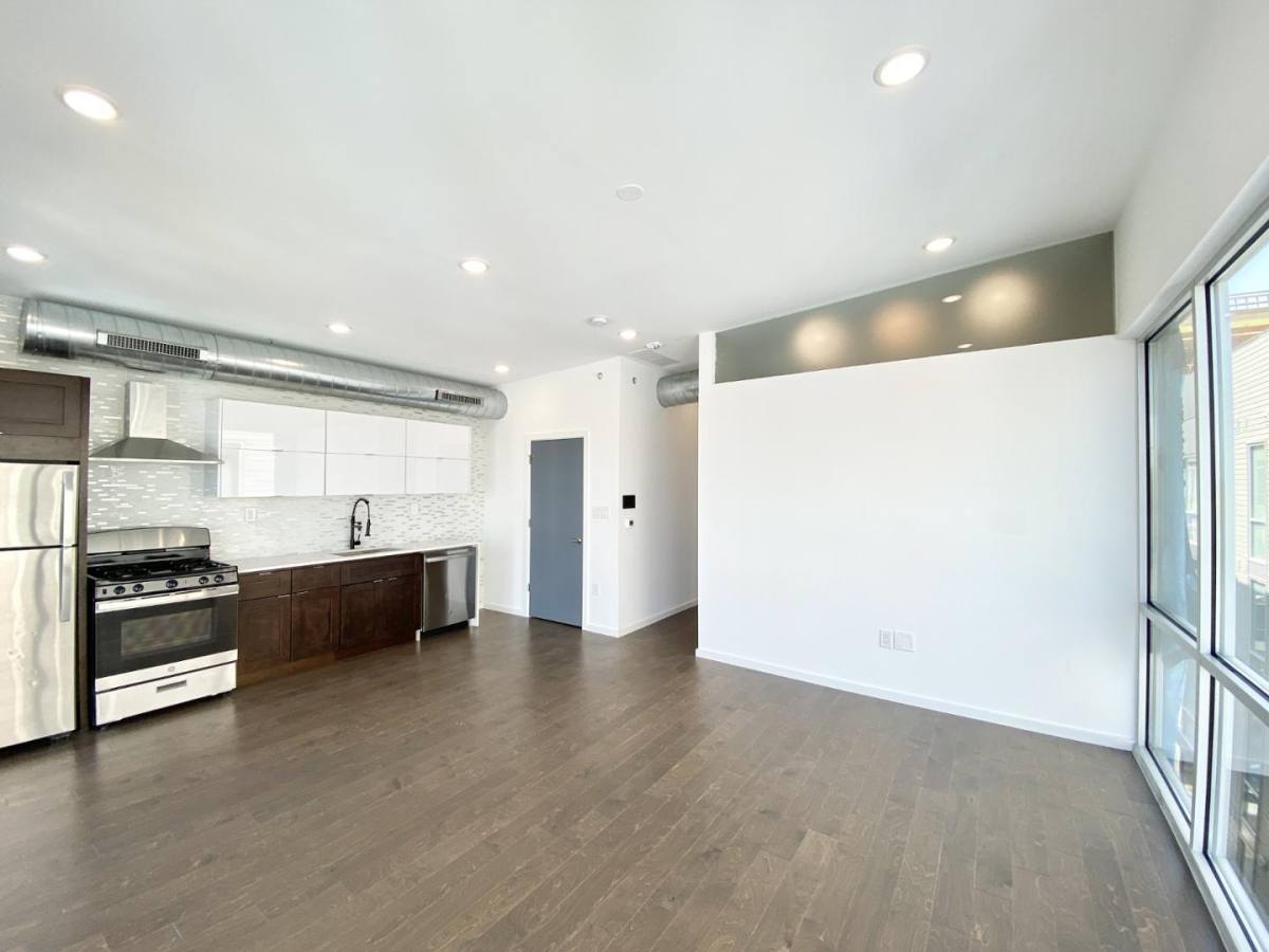 Apartment for rent at 1233 N Franklin St #7, Philadelphia, PA 19122