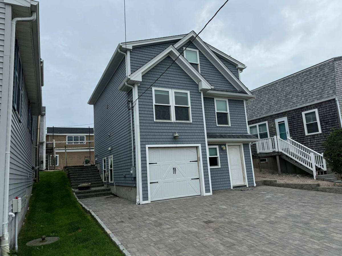 House for rent at Breakwater Village, 46 Follett Rd, Narragansett, RI 02882