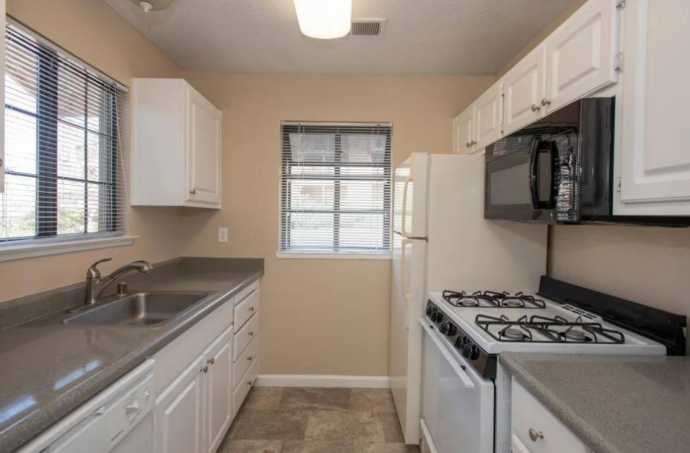 Apartment for rent at Foothill Terrace, 781 Mikkelsen Dr #4, Auburn, CA 95603