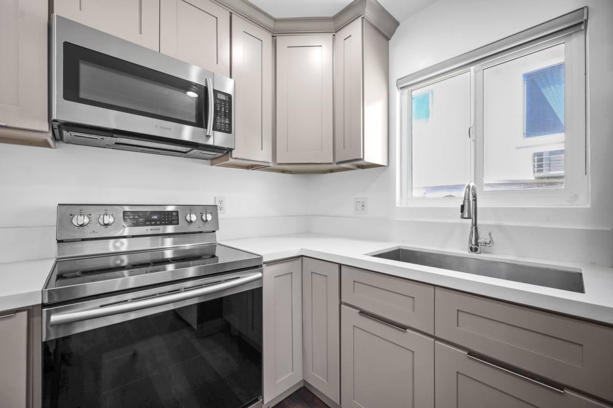 Apartment for rent at 1101 N Flower St #1, Santa Ana, CA 92703