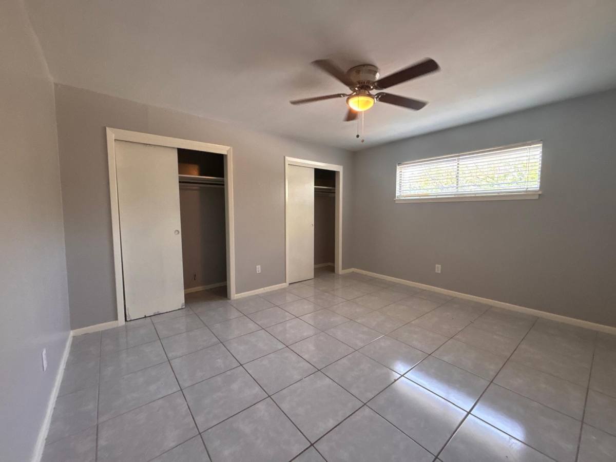 Apartment for rent at Valencia, 6220 N 11th St, McAllen, TX 78504