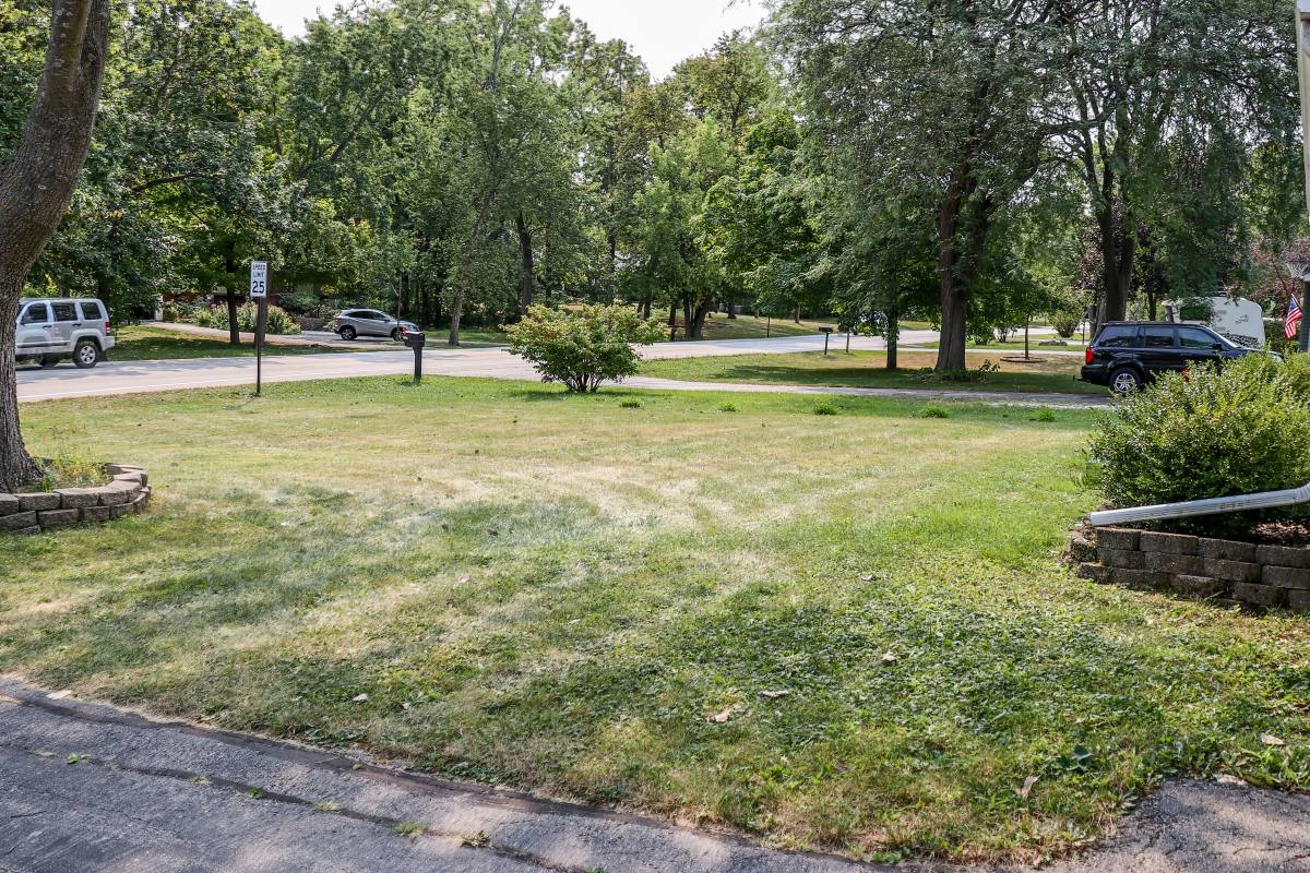 House for rent at 4309 S 35th St, Milwaukee, WI 53221