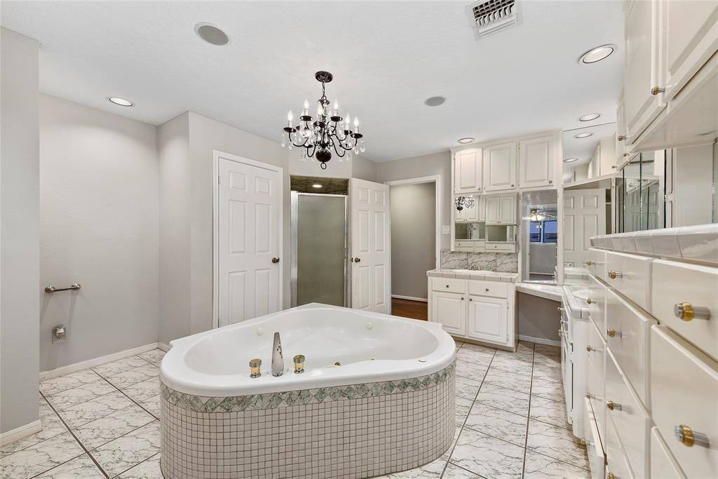 Apartment for rent at 400 W Texas Ave #4, Baytown, TX 77520