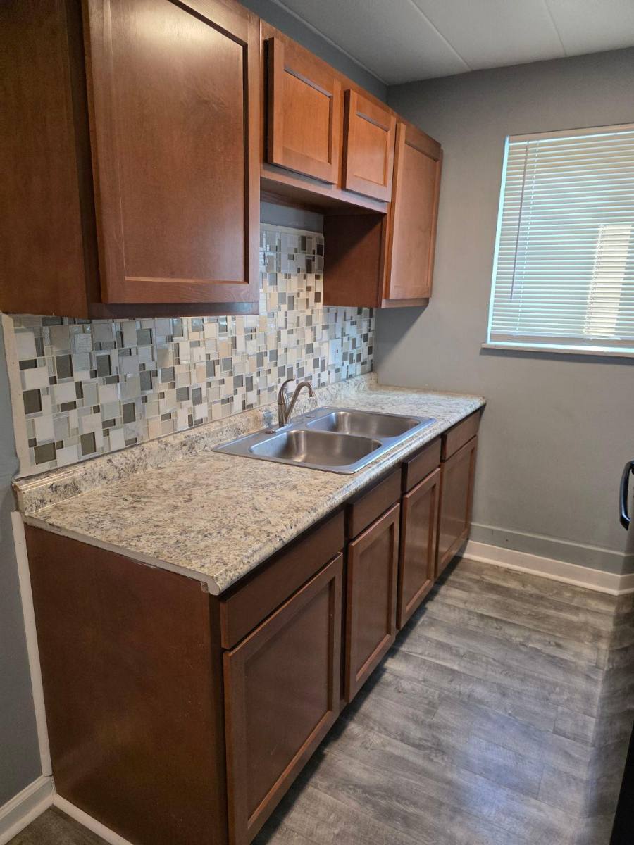 Apartment for rent at Renaissance Village, 808 Elberon Ave #4, Cincinnati, OH 45205