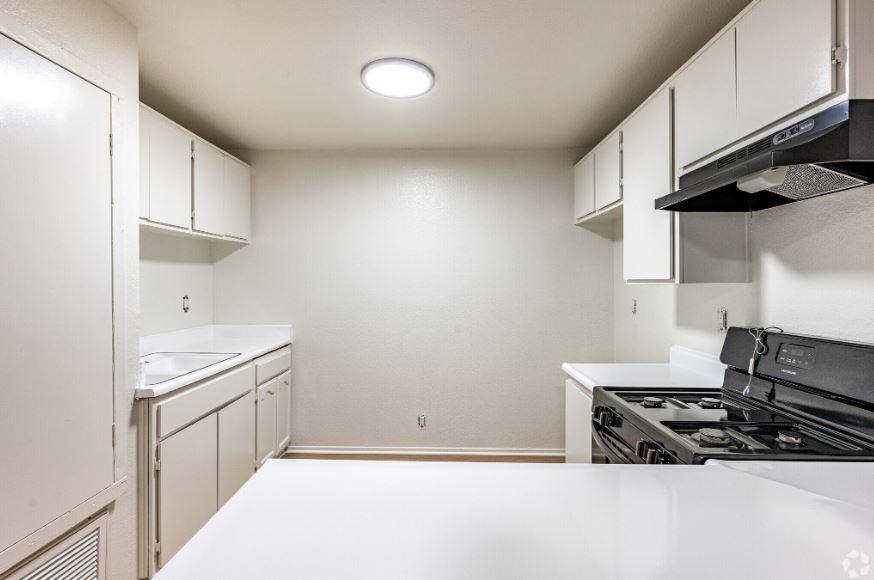 House for rent at 601 N East End Avenue, 601 N E End Ave #208, Pomona, CA 91767