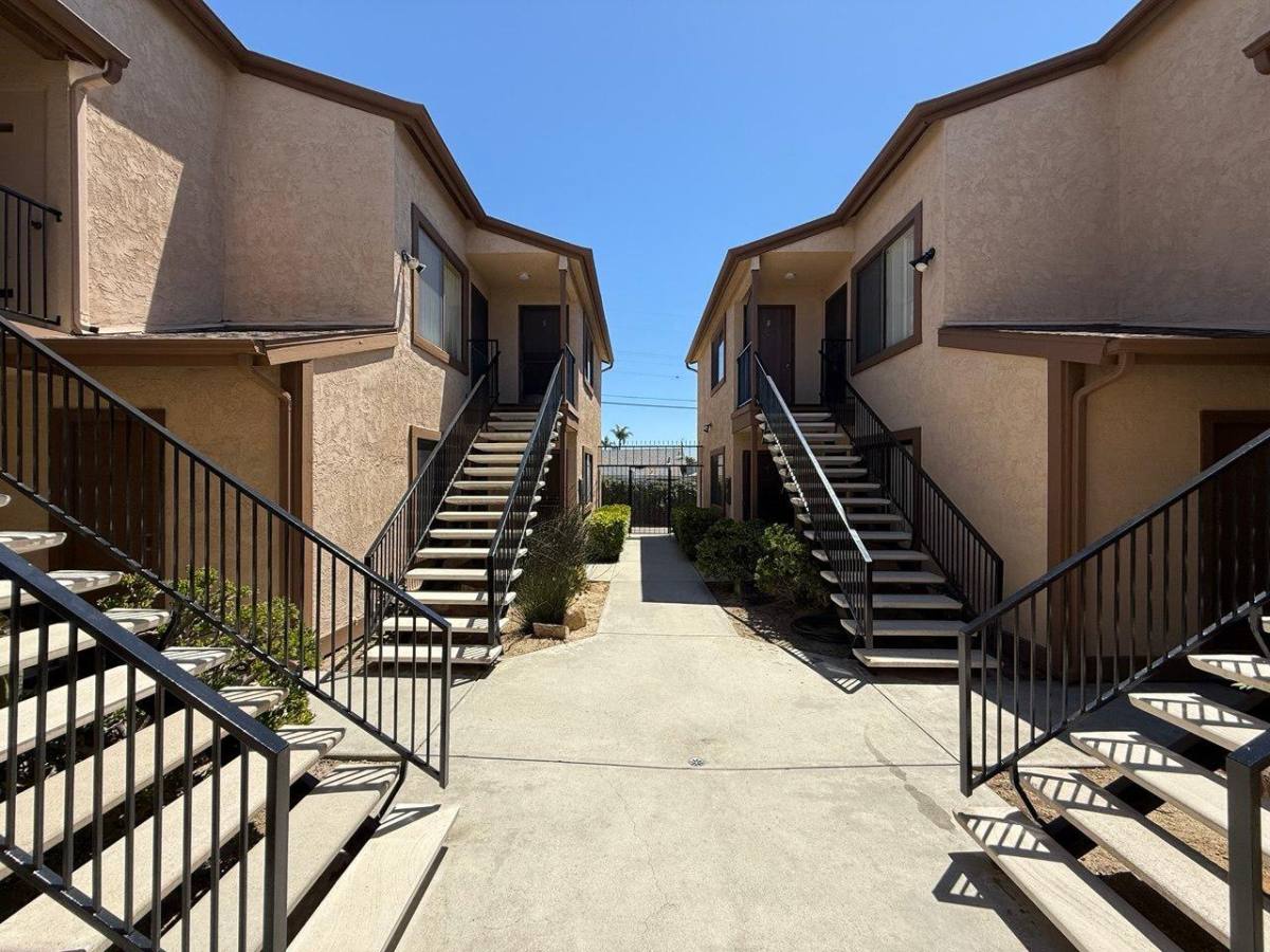 Apartment for rent at 4455-4465 Cherokee Avenue, 4455 & 4465 Cherokee Ave #65, San Diego, CA 92116