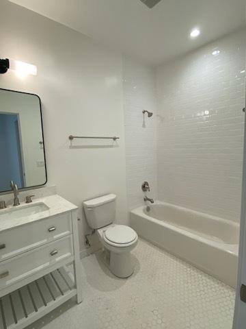 Apartment for rent at Oak Park Knolls, 2418 Calle Real #C, Santa Barbara, CA 93105