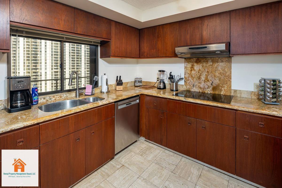 Apartment for rent at Canterbury Place, 1910 Ala Moana Blvd #24B, Honolulu, HI 96815