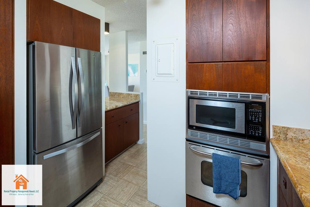 Apartment for rent at Canterbury Place, 1910 Ala Moana Blvd #24B, Honolulu, HI 96815