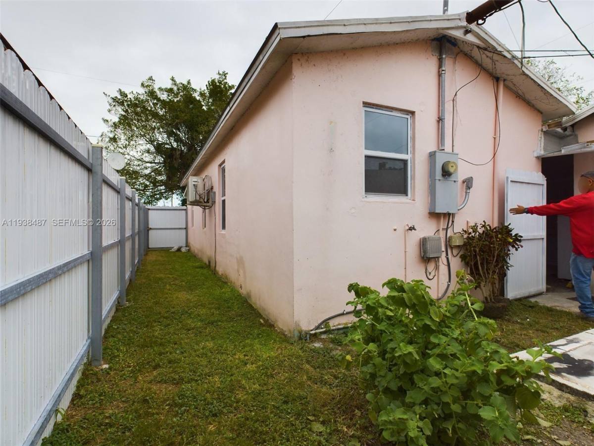 Apartment for rent at 616 SW 8th #620, Homestead, FL 33030