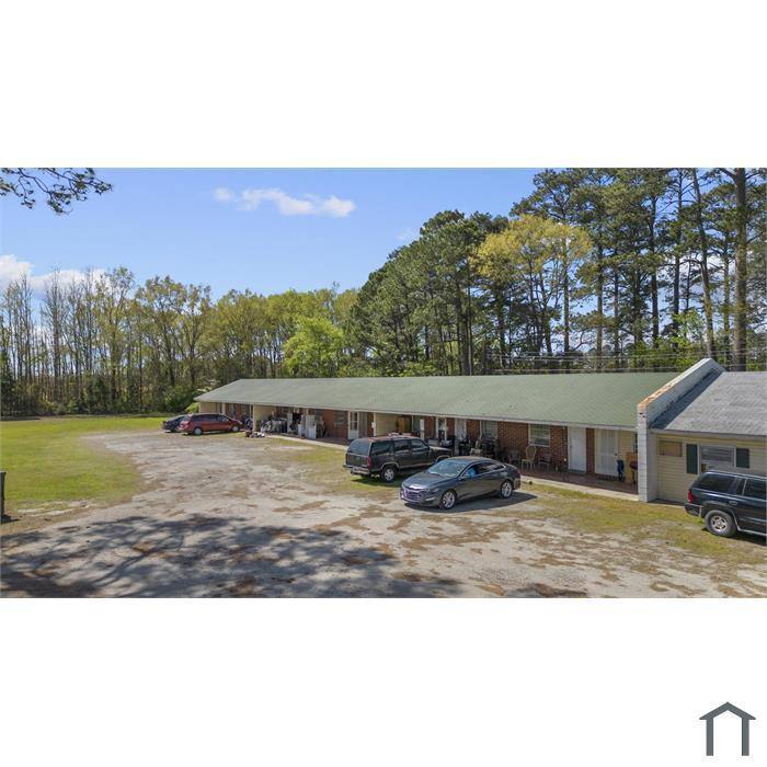 Apartment for rent at 2611 US-301 S #1, Dillon, SC 29536