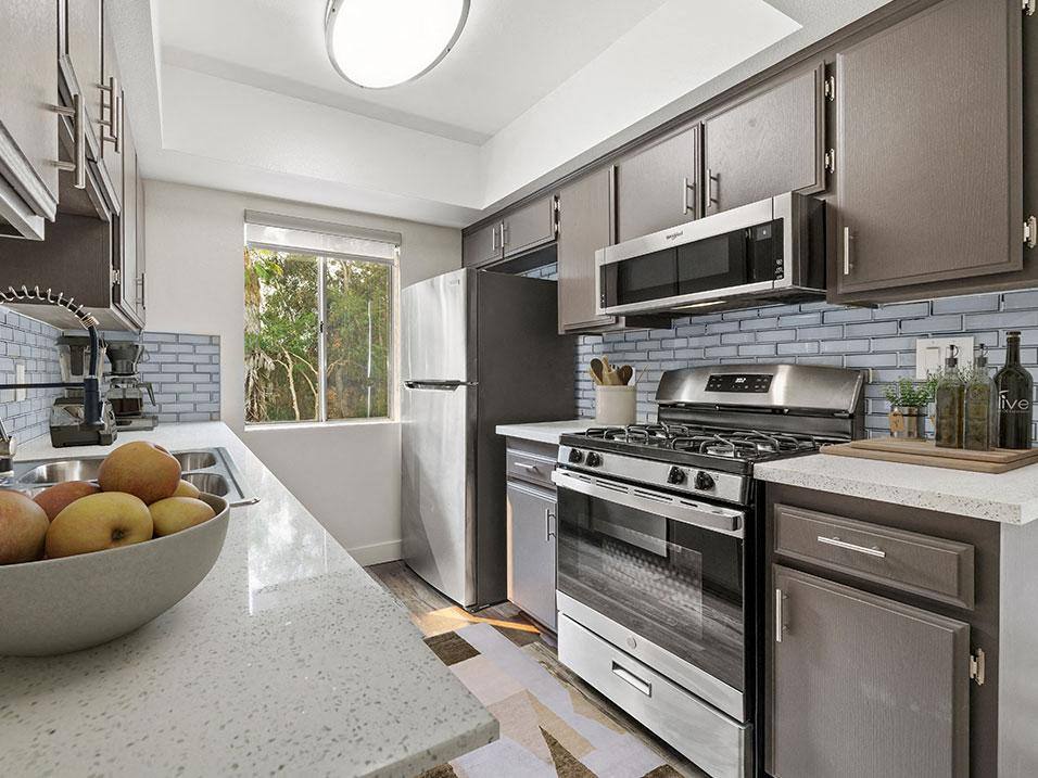 Apartment for rent at Sherman Oaks Garden, 5425 Sepulveda Blvd #N216, Van Nuys, CA 91411