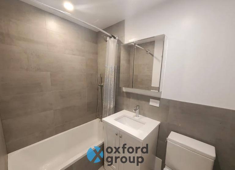 Apartment for rent at 250 E 54th St #FG, New York, NY 10022