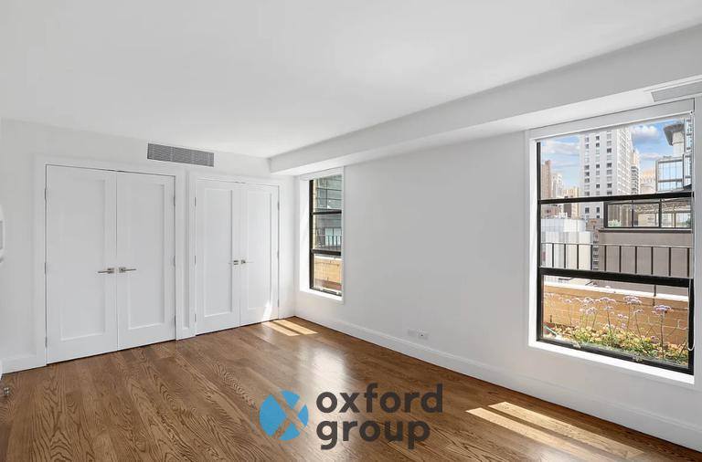 Townhouse for rent at 337 W 55th St #PHG, New York, NY 10019