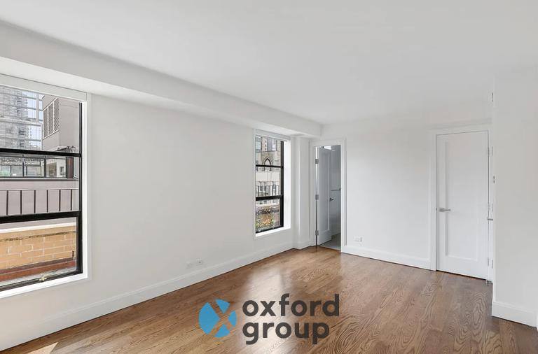 Townhouse for rent at 337 W 55th St #PHG, New York, NY 10019