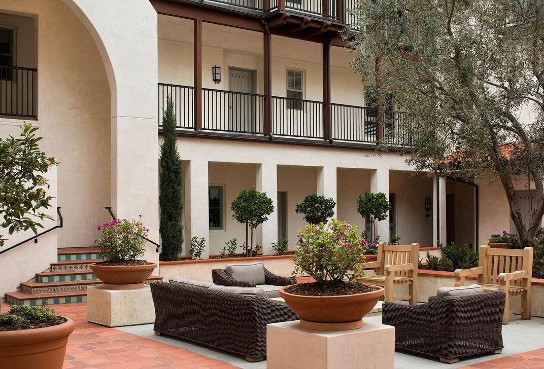 Apartment for rent at The Andalucia Townhomes, 686 E Union St #221, Pasadena, CA 91101