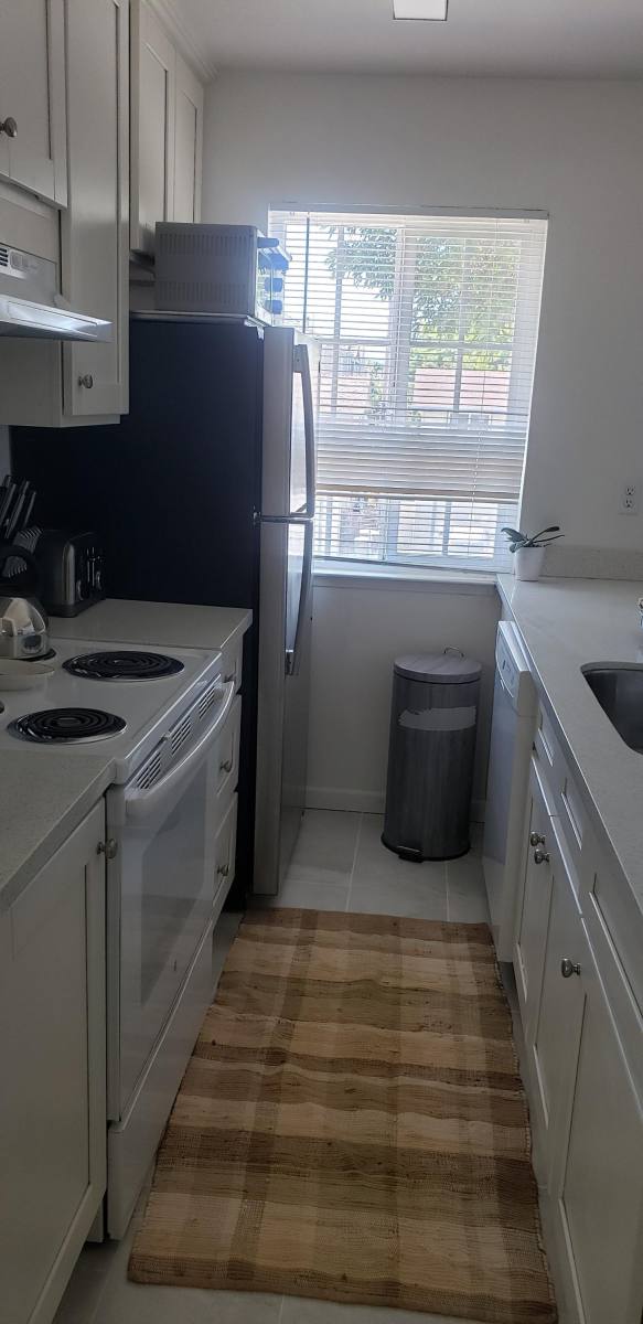 Apartment for rent at 7411 Rainbow Dr #17, Cupertino, CA 95014