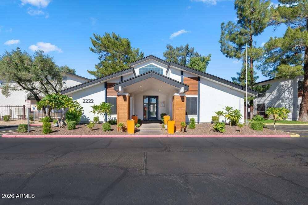 Apartment for rent at 2222 W Beardsley Rd #1, Phoenix, AZ 85027