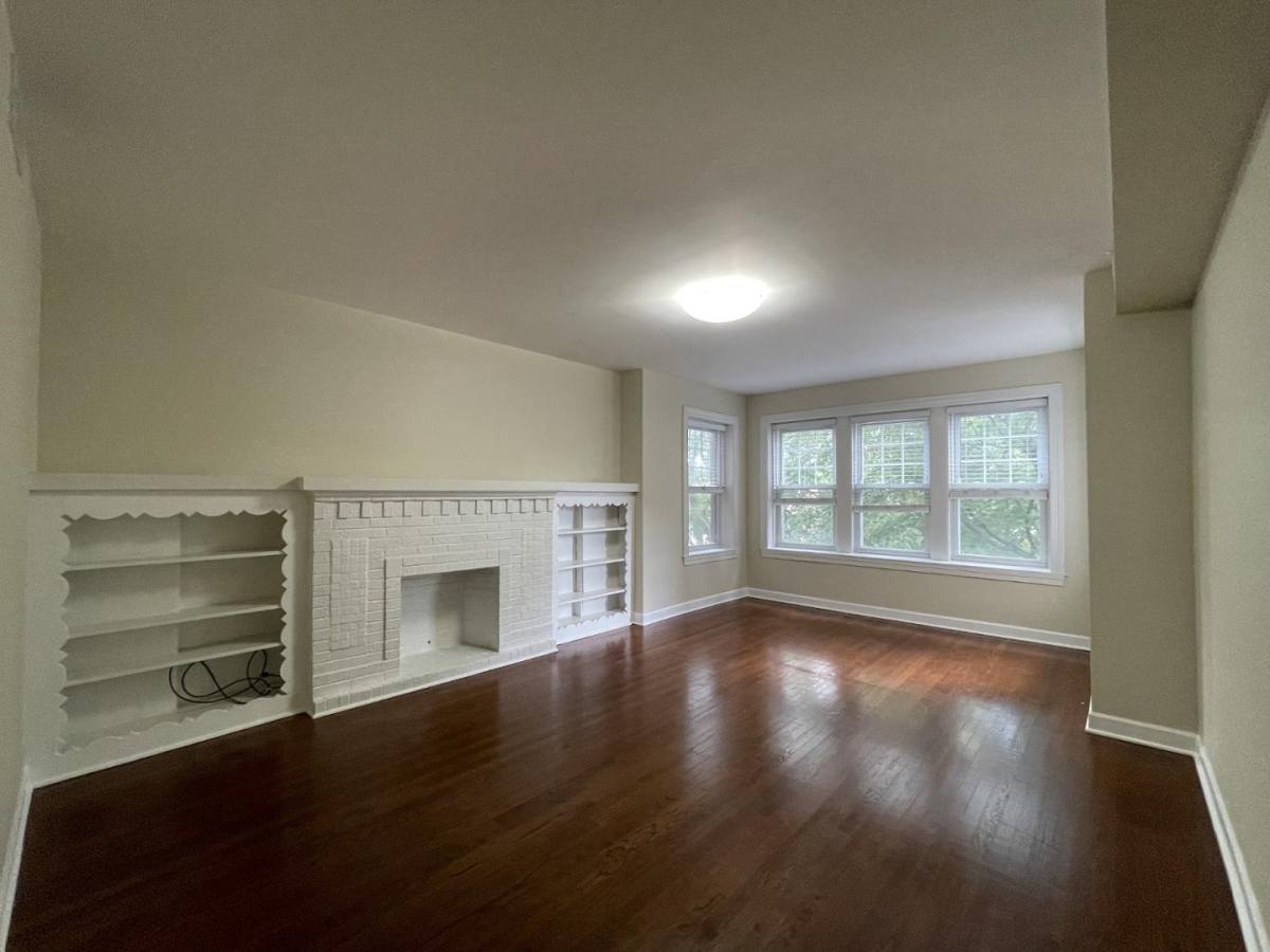 Apartment for rent at 4948 N Christiana Ave, Chicago, IL 60625
