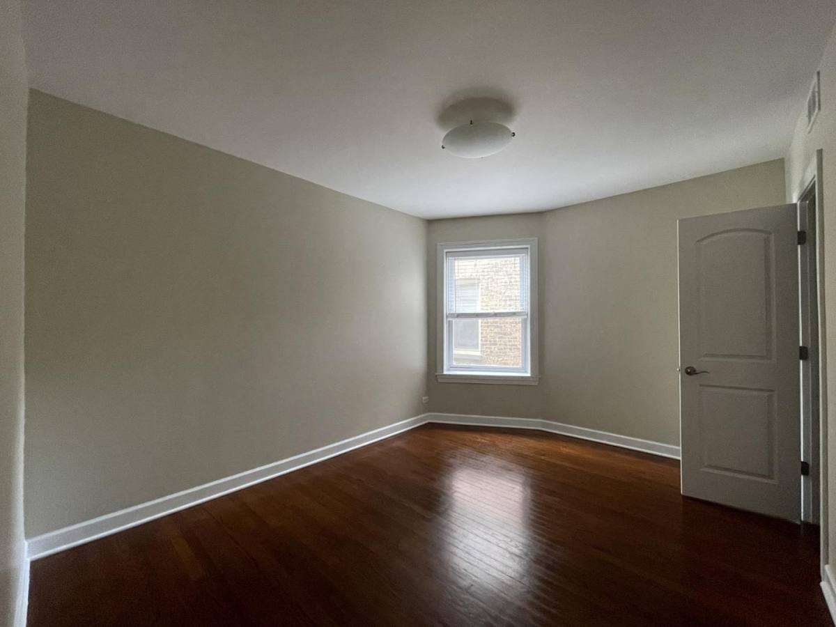 Apartment for rent at 4948 N Christiana Ave, Chicago, IL 60625