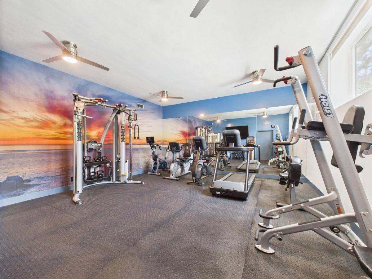 Apartment for rent at 315 Montana Ave #402, Santa Monica, CA 90403