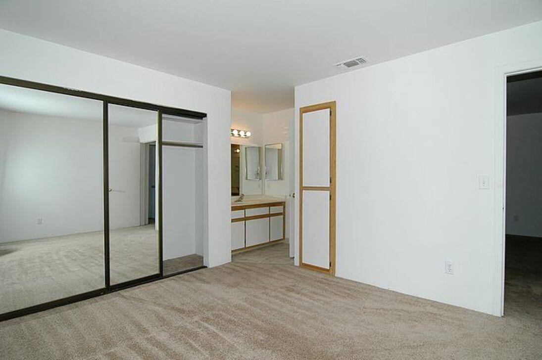 Apartment for rent at Gunn Road Commons, 5307 El Camino Ave #18, Carmichael, CA 95608