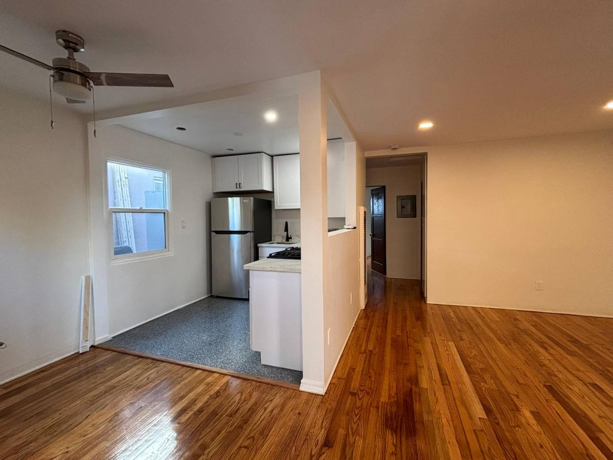 House for rent at 4941 Sara #4943, San Diego, CA 92107