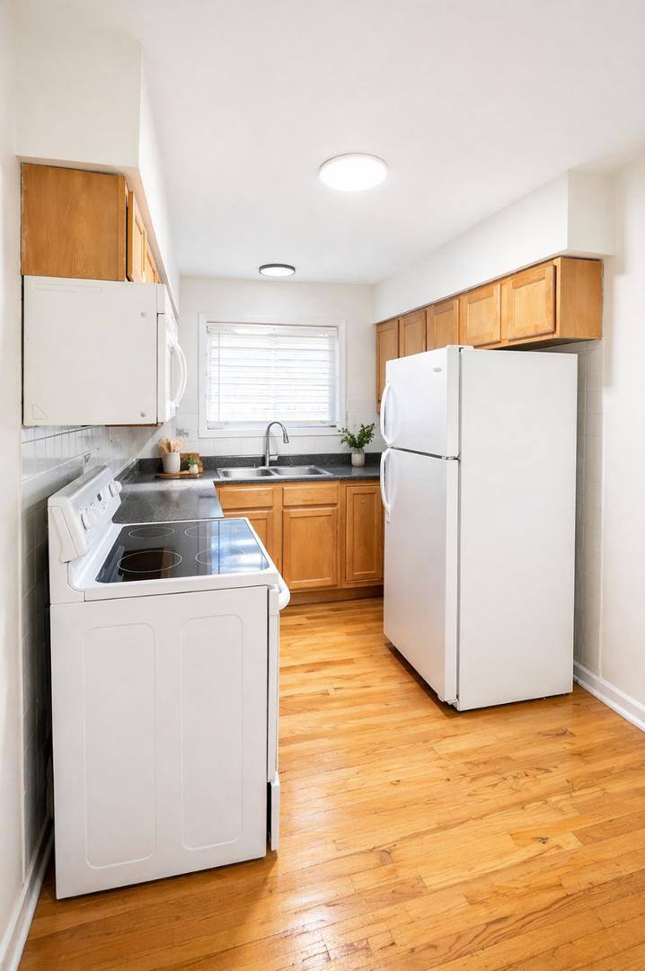 House for rent at 1404 West Estes Condominiums, 1404 W Estes Ave #3A, Chicago, IL 60626