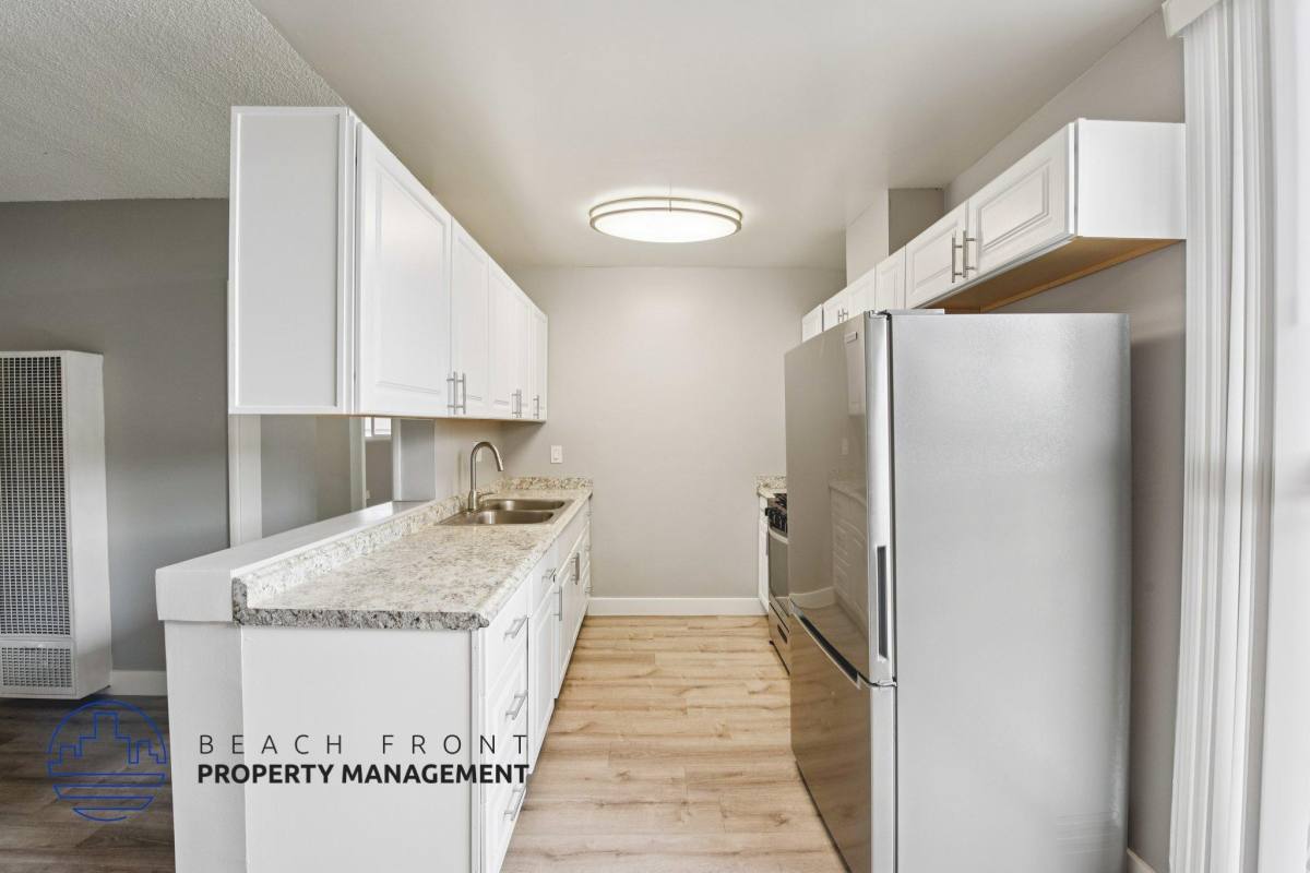 Apartment for rent at Almansor Gardens, 325 S Almansor St #15, Alhambra, CA 91801