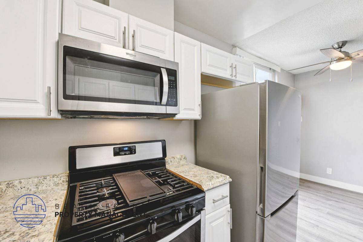 Apartment for rent at Almansor Gardens, 325 S Almansor St #15, Alhambra, CA 91801