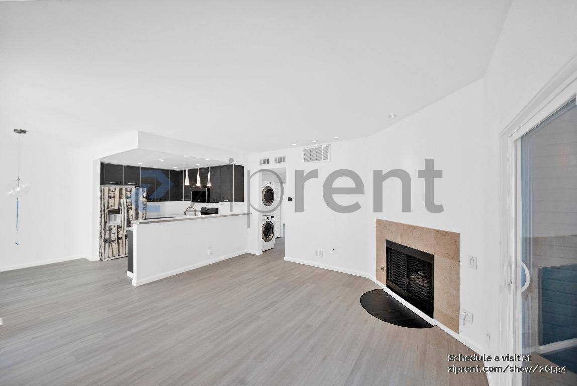 Apartment for rent at 11733 Avon Way #101, Los Angeles, CA 90066