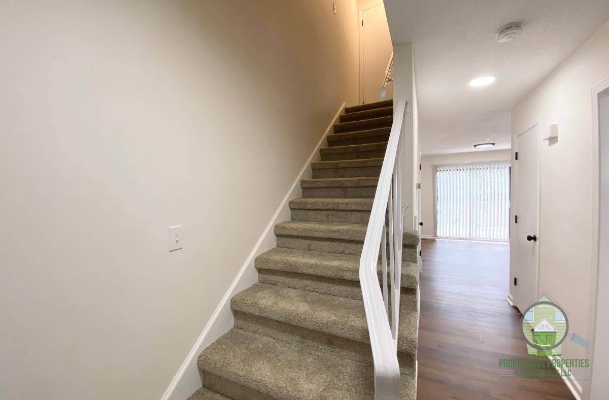 Townhouse for rent at Townhomes at Summit, 1127 Rutherford Rd #7, Greenville, SC 29609