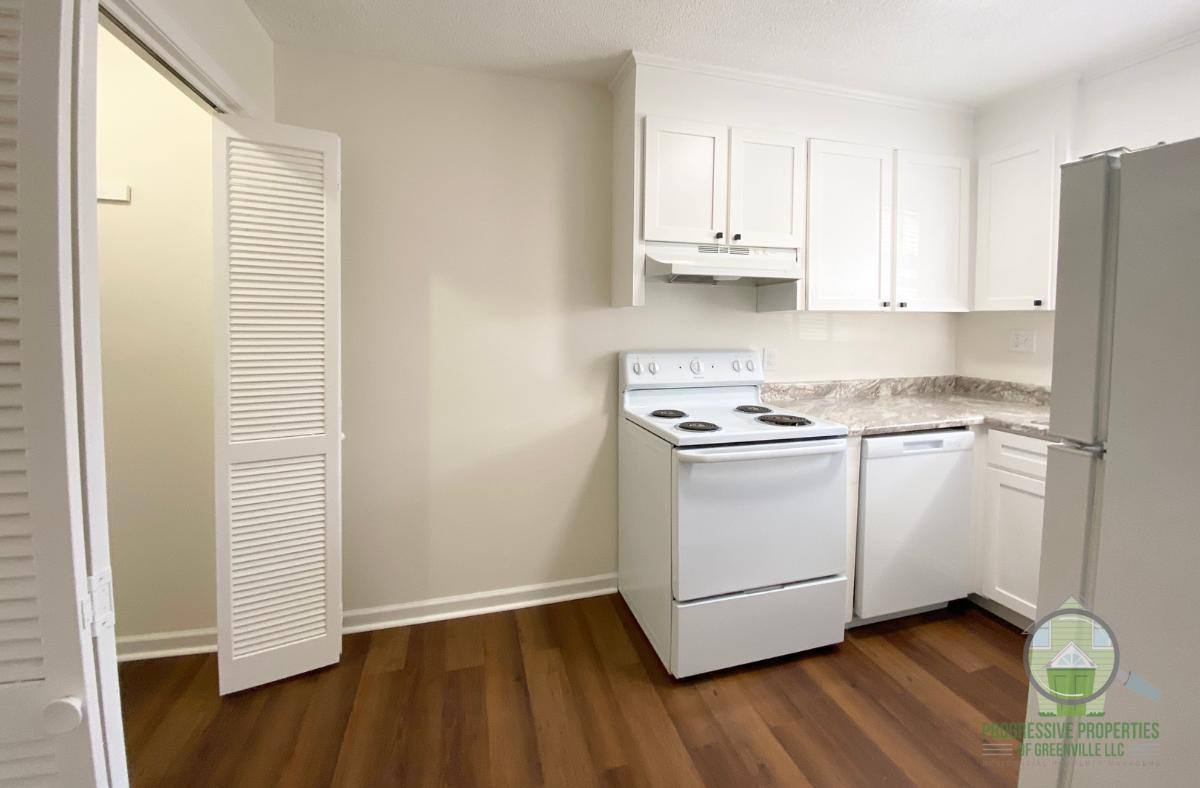 Townhouse for rent at Townhomes at Summit, 1127 Rutherford Rd #7, Greenville, SC 29609