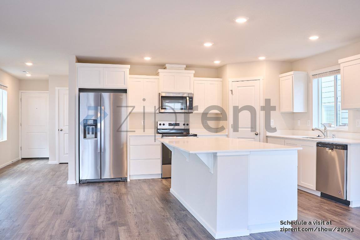 House for rent at 17409 NW 10th Ave, Ridgefield, WA 98642