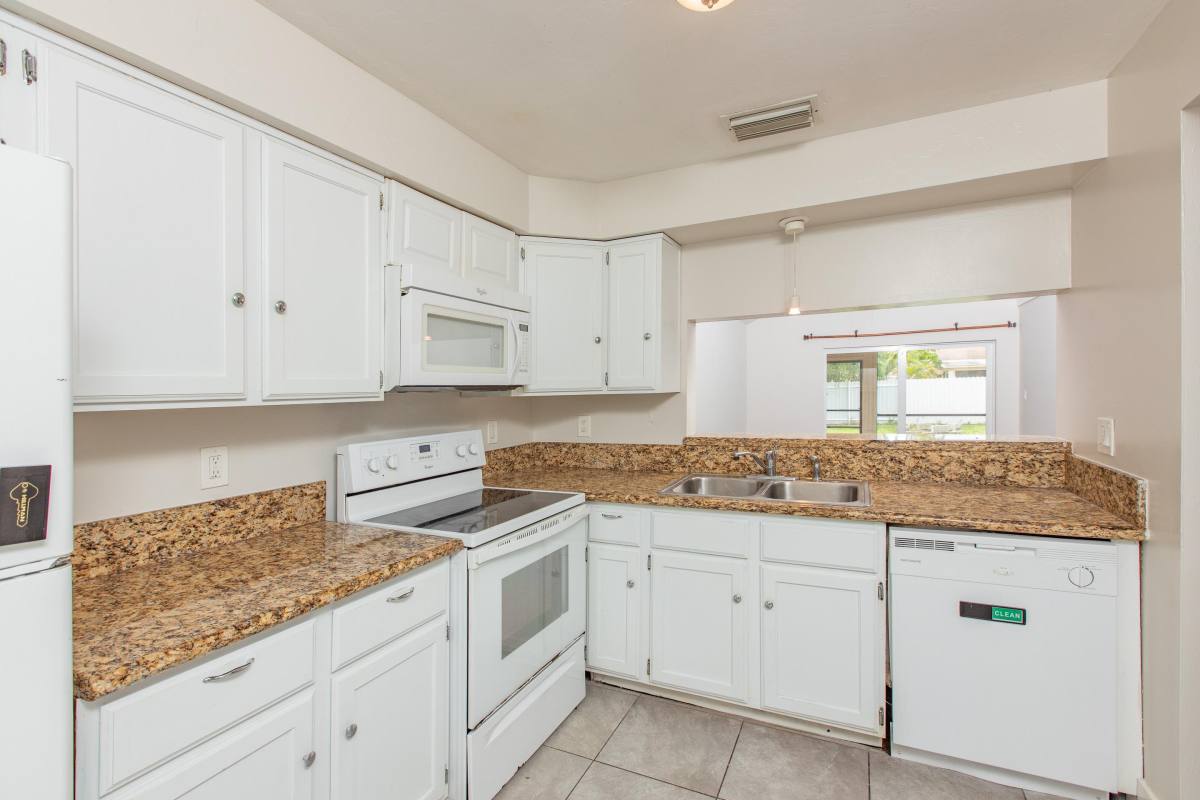 Townhouse for rent at 7346 Carrier Rd #1, Fort Myers, FL 33967