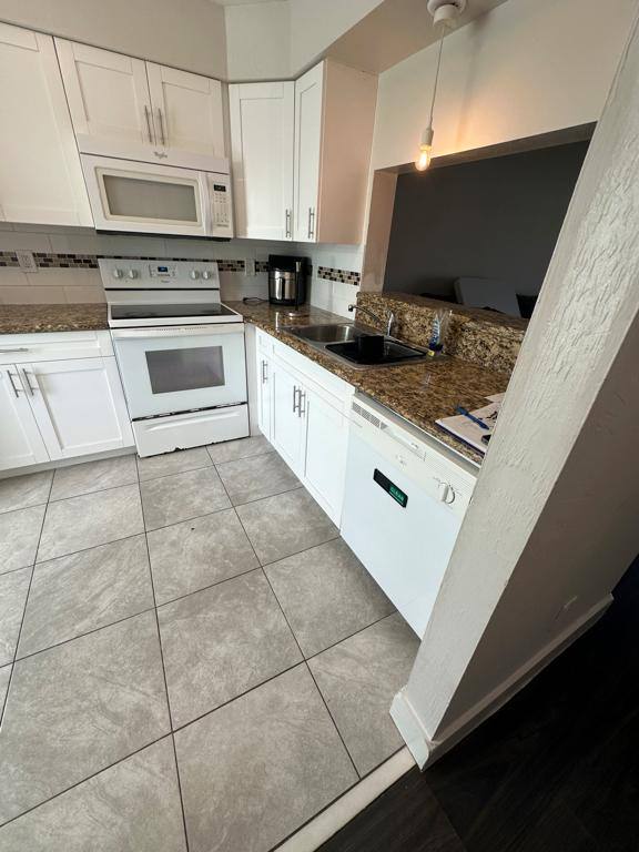 Townhouse for rent at 7346 Carrier Rd #1, Fort Myers, FL 33967