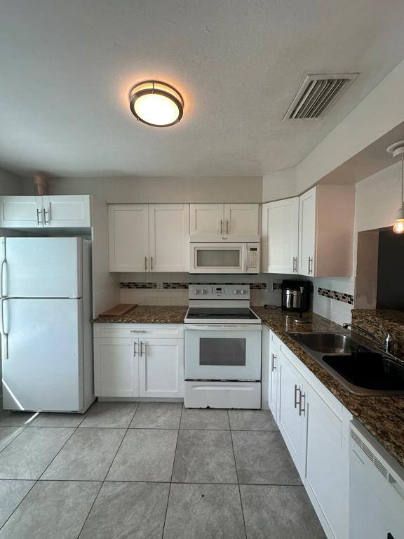 Townhouse for rent at 7346 Carrier Rd #1, Fort Myers, FL 33967