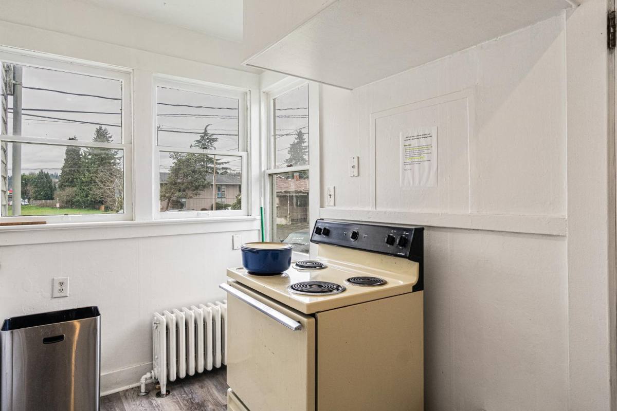 House for rent at Shuman's, 423 2nd St NE #217, Puyallup, WA 98372