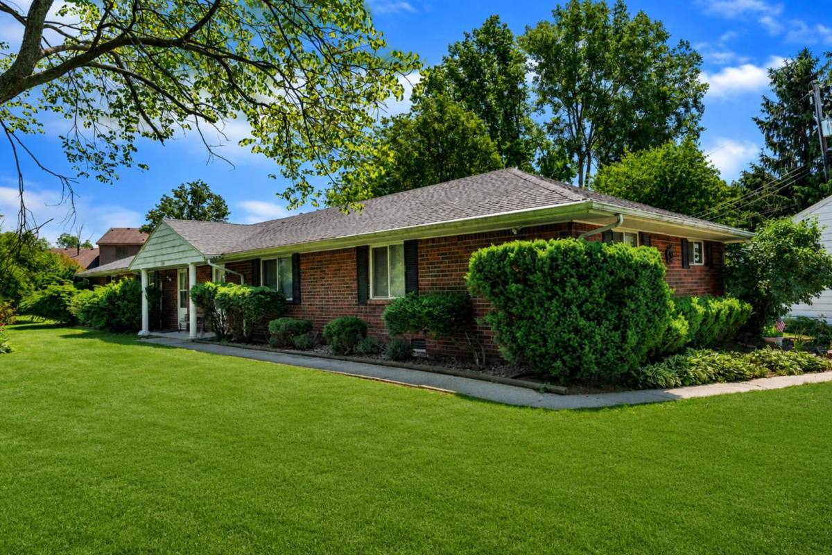 House for rent at 29102 Hufford Rd #B, Perrysburg, OH 43551