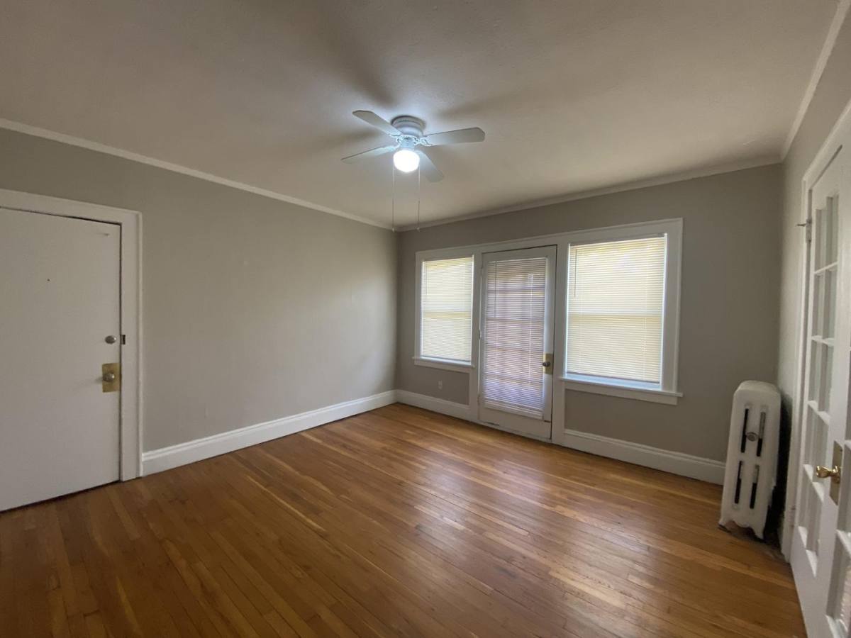 Apartment for rent at 16400-04 Madison #4, Lakewood, OH 44107