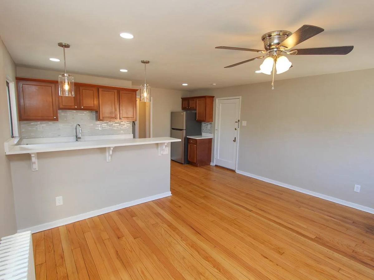 Apartment for rent at 5615 Ellsworth Ave #E-33, Pittsburgh, PA 15232