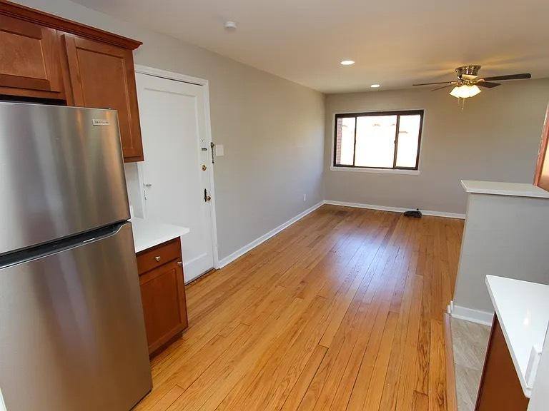 Apartment for rent at 5615 Ellsworth Ave #E-33, Pittsburgh, PA 15232