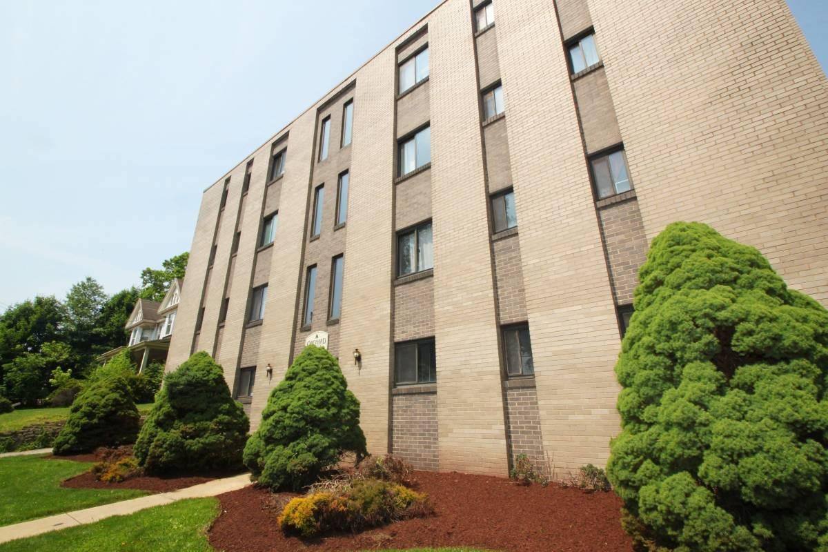 Apartment for rent at Orchard Place, 504 Orchard Ave #202, Pittsburgh, PA 15202
