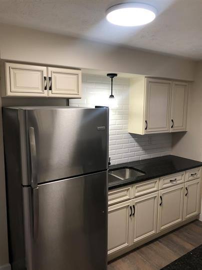 Apartment for rent at 161 Hollywood Blvd #5, Steubenville, OH 43952